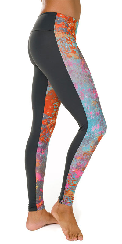 New GAIAM Women's Active Leggings yoga pants BLACK w/lace bottems